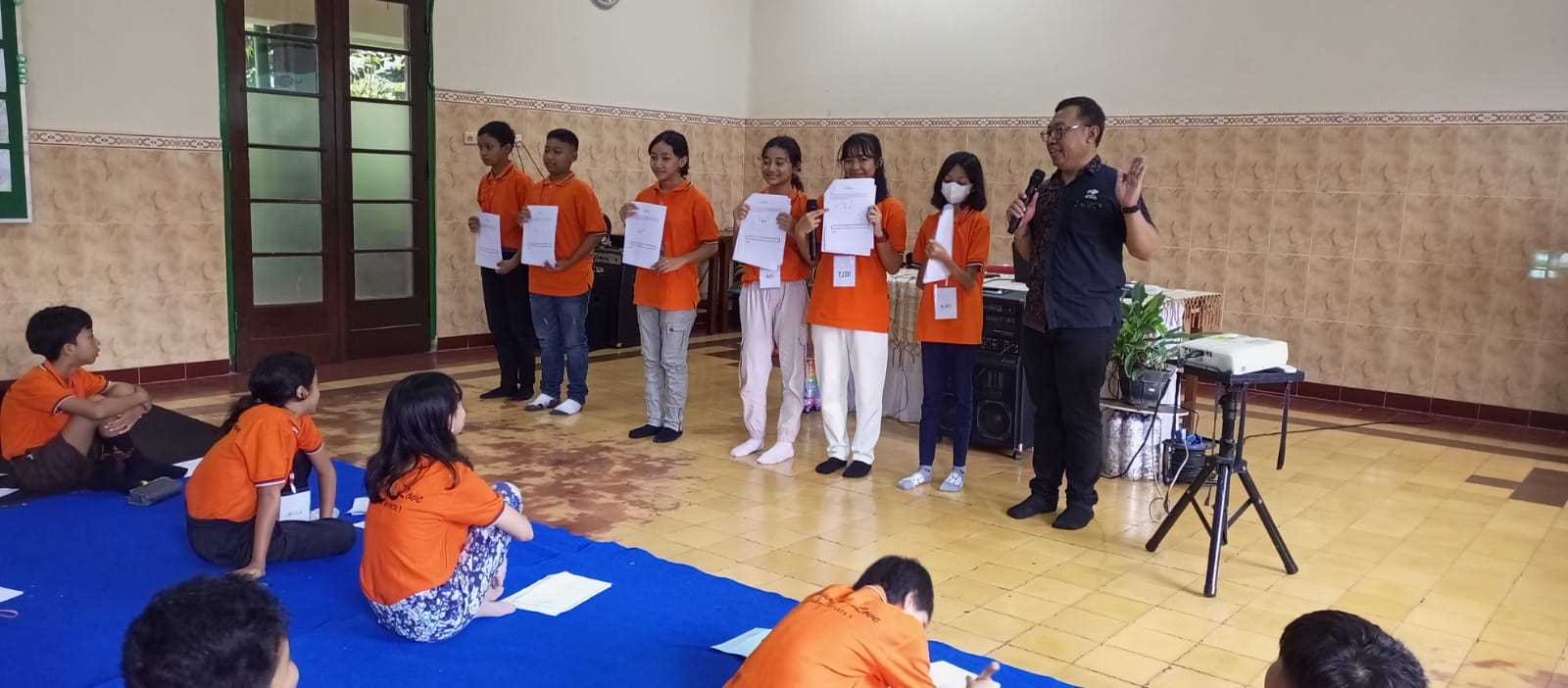 Bekali Siswa Hadapi Ujian, Begini Cara Dosen Ma Chung Beri Motivasi 1 sekarangaja