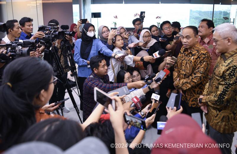 Seriusi Akselerasi Ekonomi Digital, Menkominfo Jajaki Peluang Kerja Sama Joint Lab 1 sekarangaja