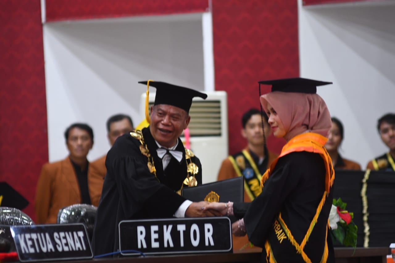 Wisudawan Universitas PGRI Kanjuruhan (Unikama) Malang Diajak Ubah Paradigma 1 sekarangaja