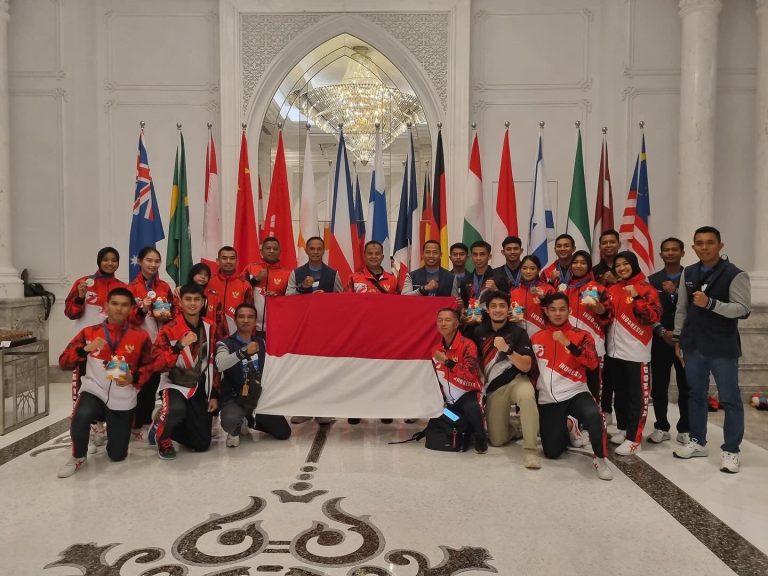 Top! Tim Terjun Payung Polri Raih Prestasi di Kejuaraan Skydiving Asia dan Dunia 1 sekarangaja