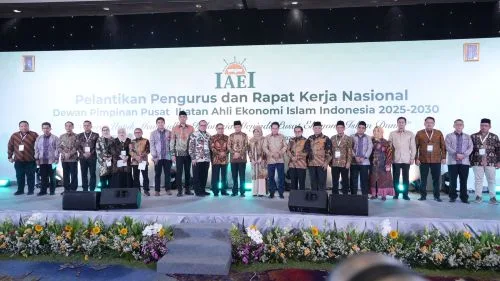 Dipimpin Menag, Ini Daftar Pengurus Pusat Ikatan Ahli Ekonomi Islam Indonesia 2025-2030 1 sekarangaja