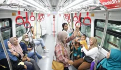 Malam Tahun Baru LRT Jakarta Beroperasi Sampai Dini Hari 7 sekarangaja