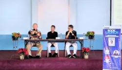 Hampir 100 Peserta Hadiri Peluncuran Buku ‘Aku Tadinya Buta dan Sekarang Dapat Melihat’ di Malang' 7 sekarangaja