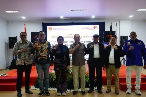 Badan Penghubung NTT Gandeng FP NTT Gelar Seminar Edukatif di Bidang Penagihan, Beri Edukasi 200 Penagih Lapangan Diaspora NTT 3 sekarangaja
