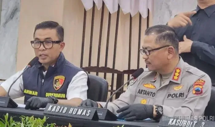 Enam Debt Collector Terduga Perampasan Mobil di Gerbang Tol Semarang Diamankan Polda Jawa Tengah 1 sekarangaja