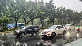 Jakarta bakal diguyur hujan akhir pekan ini 2 sekarangaja