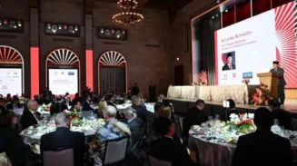Saat Iftar di U.S. Chamber of Commerce, Presiden Prabowo Tegaskan Stabilitas, Kepastian Hukum, dan Reformasi SDM 2 sekarangaja