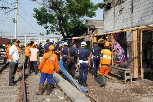 Pemprov DKI Jakarta Dukung Pemerintah Pusat Bangun Hunian Baru untuk Warga Bantaran Rel 1 sekarangaja