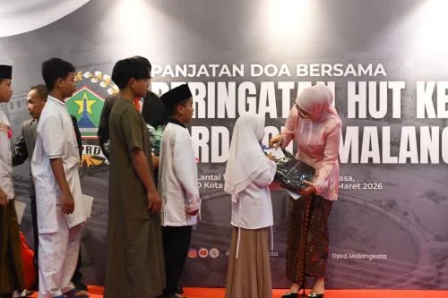 Panjatan Doa dan Santuni Anak Yatim Piatu Awali Kegiatan Peringatan HUT ke 112 DPRD Kota Malang 2 sekarangaja