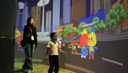Yuuuk Saksikan Atraksi Immersive Room dan Hutan Menyala di TMII 7 sekarangaja