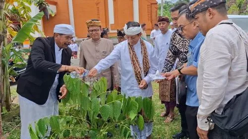 UHN Sugriwa Perkuat Gerakan Tanam Pohon, Menag Dorong Ekoteologi 1 sekarangaja