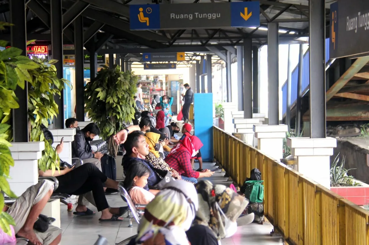 Puncak Arus Balik di Terminal Arjosari Kota Malang Diprediksi Terjadi Besok, Hari Ini Masih Lengang 1 sekarangaja