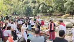 Umat Hindu Kembali Adakan Erpangir Ku Lau di Tepian Sungai Sembahe 7 sekarangaja