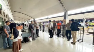 Stasiun KA Kotabaru Stasiun Terpadat Angkut Pemudik Lebaran di Malang Raya 2 sekarangaja