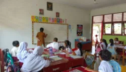 Sekolah Terdampak Bencana di Sumatra Dipastiakan Siap Gelar Pembelajaran Tatap Muka 7 sekarangaja