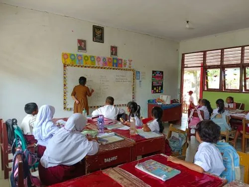 Sekolah Terdampak Bencana di Sumatra Dipastiakan Siap Gelar Pembelajaran Tatap Muka 1 sekarangaja