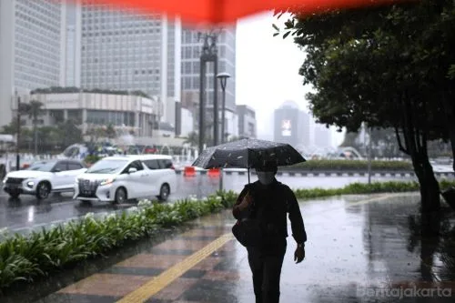 Jakarta Diprakirakan Hujan Siang dan Sore Hari Ini 1 sekarangaja