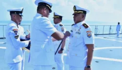 Tongkat Komandan KRI dr Soeharso-990 berpindah, Kini Dijabat Letkol Laut (P) Ivan Halim 8 sekarangaja