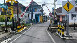 KAI Daop 8 Surabaya Serius Urusi Keselamatan di 20 Perlintasan Wilayah Malang Raya 2 sekarangaja