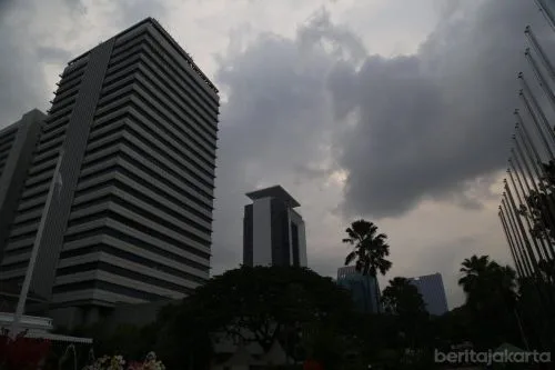 Peringatan Dini Jakarta Berpotensi Dilanda Cuaca Ekstrem hingga 24 Mei 1 sekarangaja