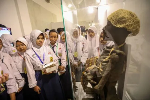 Yuuuk Telusuri Siklus Kehidupan dan Warisan Budaya Nusantara di Cross Musea Pertiwi 2026 1 sekarangaja