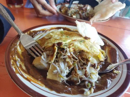 Ini Tipat Tahu Goreng Pemersatu Pecinta Tipat di Bali 2 sekarangaja