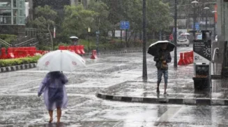 Jaksel dan Jaktim Diprakirakan Hujan Siang Ini 2 sekarangaja
