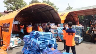 BNPB Gerak Cepat Kirim Bantuan untuk Warga Terdampak Gempa NTT 2 sekarangaja