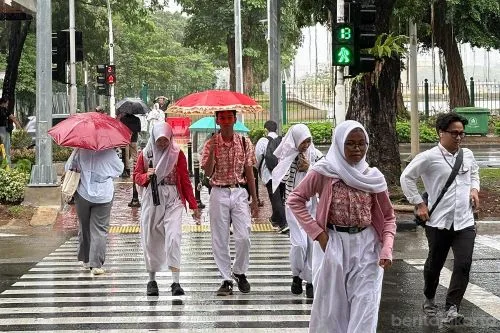 Cuaca Jakarta Diprediksi Cerah hingga Hujan Berintensitas Sedang Hari Ini 1 sekarangaja