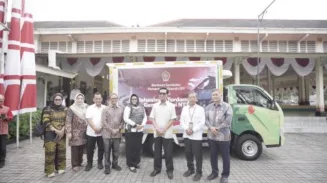Sri Sultan Hamengku Buwono X Bantu Korban Gempa NTT Teruskan Tradisi HB IX 2 sekarangaja