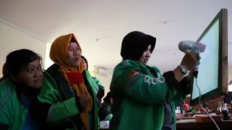 Begini Perhatian Pemot Surabaya untuk Perempuan Pengemudi Ojol 2 sekarangaja