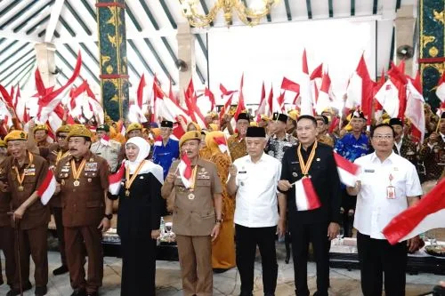 Peringatan Hari Veteran Nasional Digelar di Pendopo Pemkab Malang 1 sekarangaja