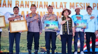 Polri Pecahkan Rekor MURI Tanam Bawang Putih Serentak di Lahan Terluas 2 sekarangaja