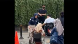 Apresiasi Pramusapa Transjakarta Bantu Disabilitas 7 sekarangaja