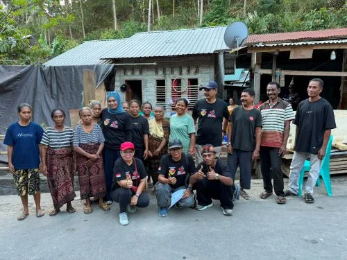 Tim Aksi Peduli Gempa Flores Distribusi Bantuan di Sejumlah Dusun di Lela 3 sekarangaja
