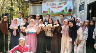 Universitas Ma Chung Dorong Ekosistem Kewirausahaan Sosial Santri Darul Jundi Melalui Budidaya Jamur 2 sekarangaja