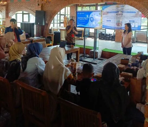 Universitas Ma Chung Serahkan Alat Ukur Cek Gula Darah untuk Kader PKK Desa Ngenep Kabupaten Malang 2 sekarangaja