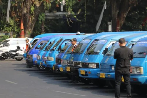 Kota Malang Punya Layanan Angkot Pelajar Gratis Dilengkapi GPS untuk Monitor Posisi 1 sekarangaja