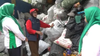 Hebat Bank Sampah Nyiur Universitas Budi Luhur Punya Lebih dari 7.000 Nasabah 2 sekarangaja
