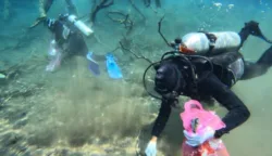 Satkoppeba Koarmada II Bersihkan Plastik dan Ganggang di Sumber Air Umbulan 7 sekarangaja