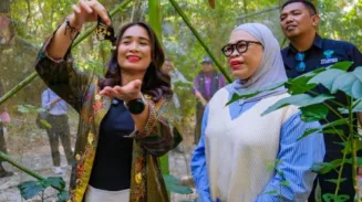 Wamenpar Ni Luh Puspa Tinjau Kawasan Taman Nasional Bantimurung-Bulusaraung 2 sekarangaja