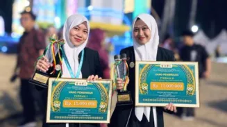 Zumrotul Luthfiyyah dan Durrotul Muqoffa Kakak Beradik Asal Rembang Boyong Juara di MTQN ke-31 Semarang 2 sekarangaja