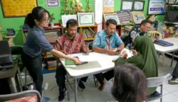 ASN Pemkot Surabaya Berkantor di Balai RW Kian Mudahkan Warga 7 sekarangaja