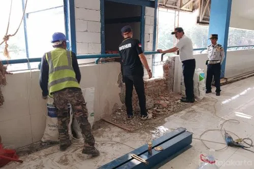 Kebut Pembangunan Lift di Terminal Kampung Rambutan 1 sekarangaja